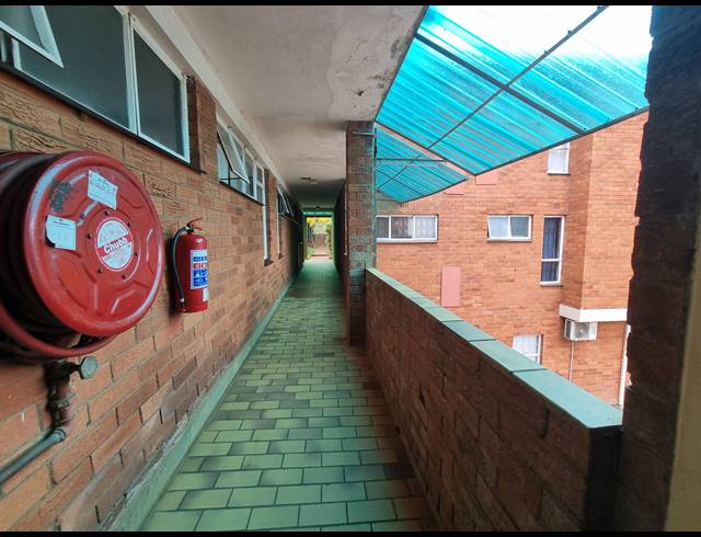 2 BEDROOM APARTMENT FOR SALE IN FAIRVIEW